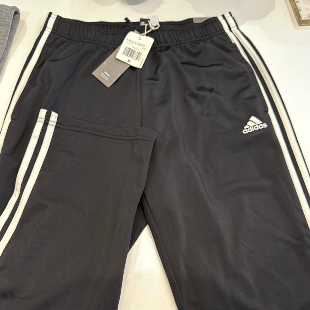 Adidas men’s  Black Track Pants new with tags size medium
